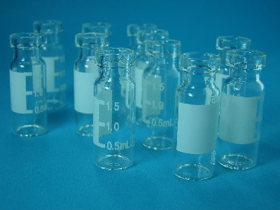 সিরাপ স্ব আঠালো রাউন্ড বোতল স্টিকার লেবেলিং মেশিন 2000 এক্স 1100 এক্স 1300 মিমি