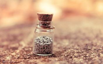 উচ্চ গতির SUS304 অর্থনীতি স্বয়ংক্রিয় জার এবং স্টিকার আঠালো জন্য বোতল শিশি লেবেলিং মেশিন