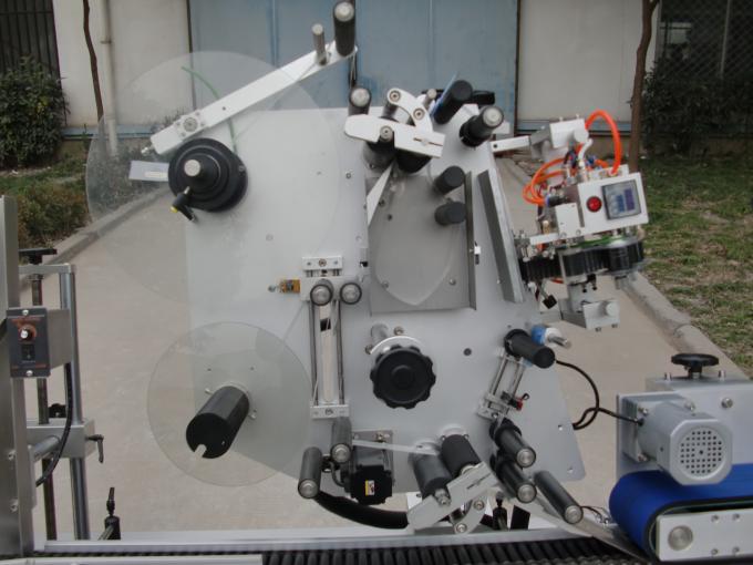 কনভেয়র মোটর এইচওয়াই ব্র্যান্ডের শিশি লেবেলিং মেশিন, ইলেকট্রনিক্সের জন্য 7 তম ব্যাটারি লেবেল স্টিকার মেশিন