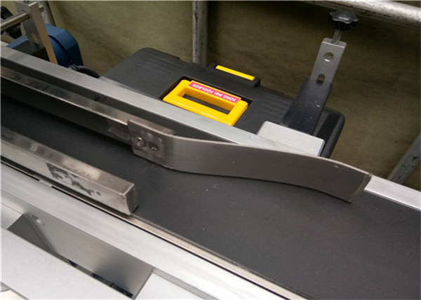 পানীয় / পানীয় / প্রতিদিনের রাসায়নিক / মেডিসিনের জন্য সিই শীর্ষ লেবেলিং মেশিন