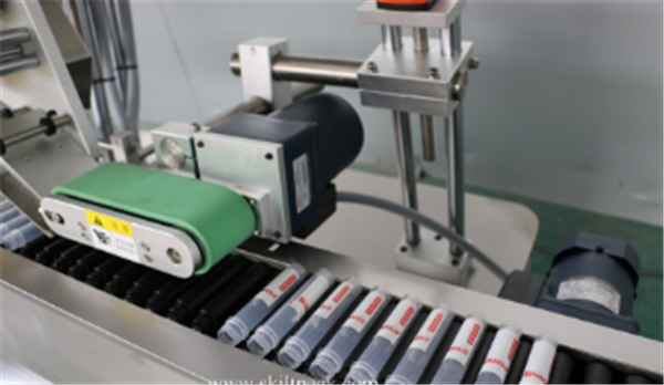 সার্ভো মোটর ভায়াল স্টিকার লেবেলিং মেশিন স্বয়ংক্রিয় সিটসেকার অ্যাম্পুল টিউব