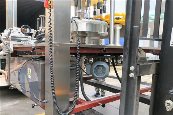 রাউন্ড বোতল রোটারি স্টিকার লেবেলিং মেশিন সরঞ্জামের বেধ ≥ 30 মিমি