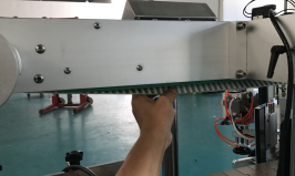 আপ-প্রেস মেকানিজমির শীর্ষ বোতলগুলি সিই শংসাপত্র সহ স্বয়ংক্রিয় বোতল লেবেলার মেশিন