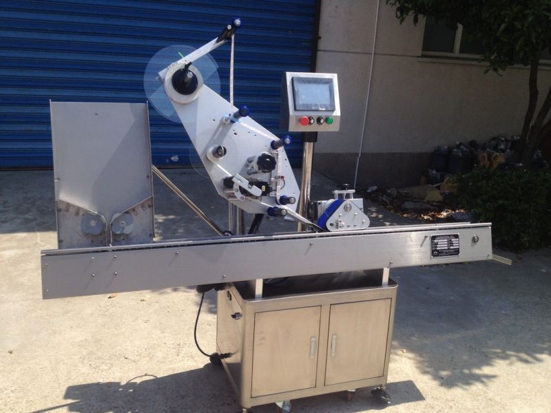 চীন ছোট পেনিসিলিন বোতল লেবেল স্টিকার সরবরাহকারী জন্য কাস্টমাইজড স্বয়ংক্রিয় শিশি লেবেলিং মেশিন